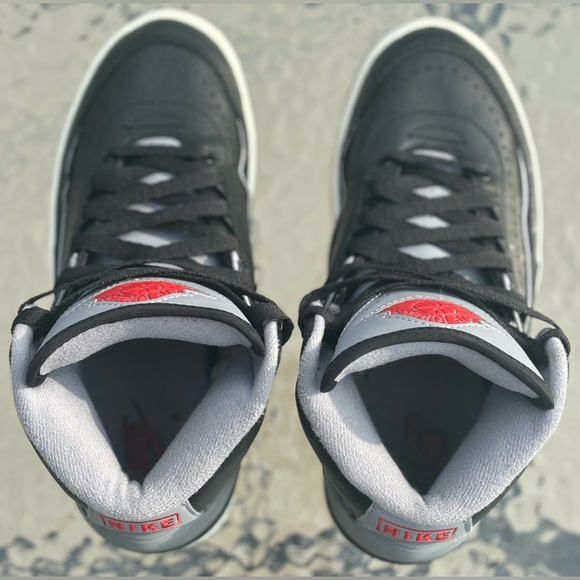 JORDAN 2 RETRO GS 'BLACK CEMENT' 5Y Women’s Size 6.5 Men’s Size 5 - Picture 3 of 12